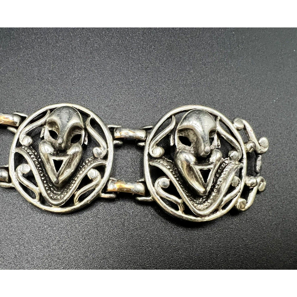 Unique Vtg Signed SELINI Art Drama Faces Masks Wide Panel Linked Silver Bracelet - Picture 3 of 6
